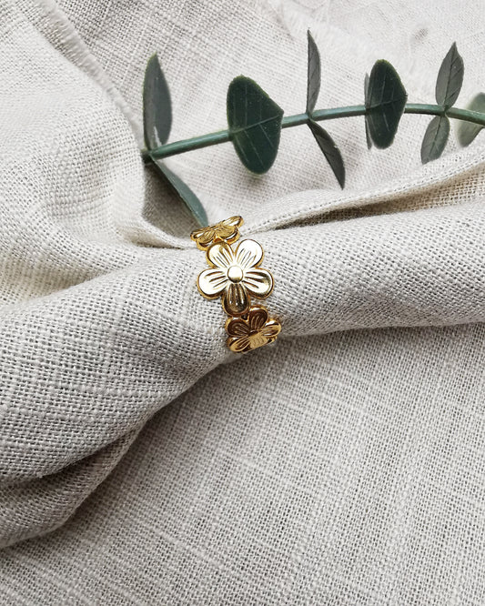 Amantha - Adjustable Floral Ring - Vinta Shop