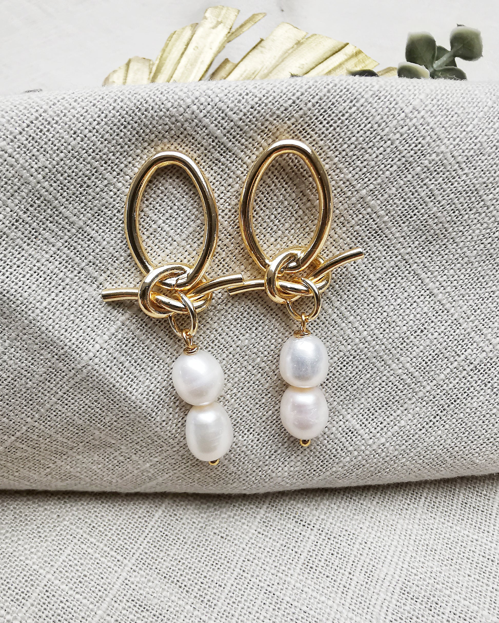 Knot Freshwater Pearl Stud Earrings - Vinta Shop