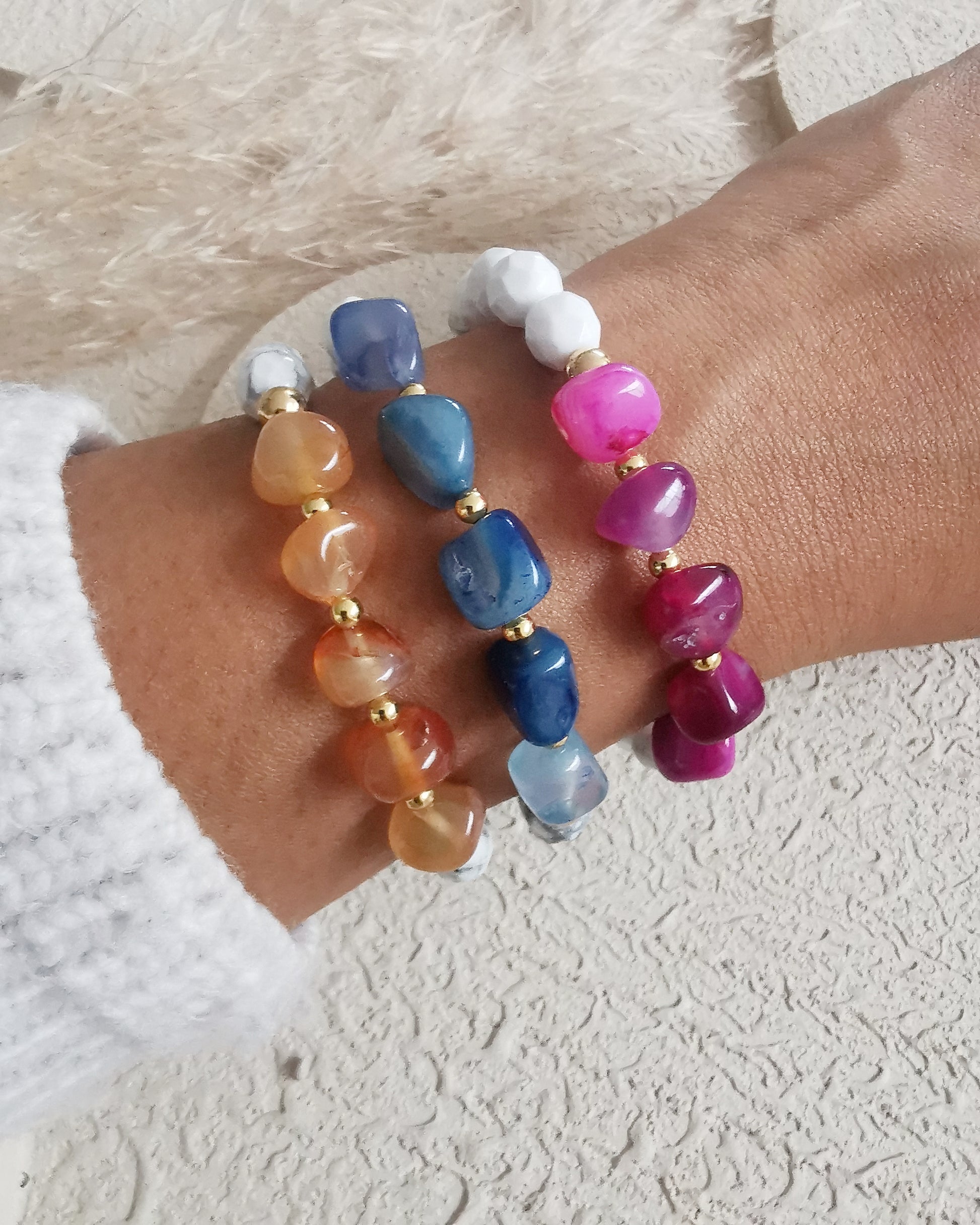 Howlite and Agate Elastic Bracelets - Vinta Shop