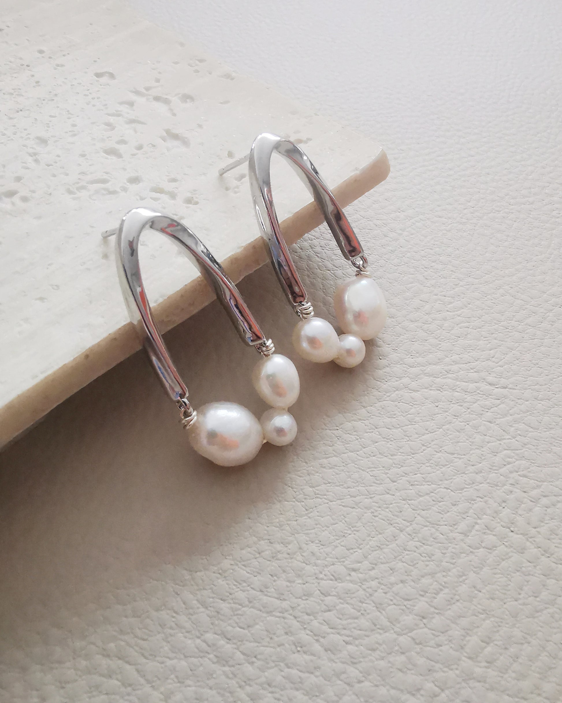 IVONNE - Freshwater Pearl Silver Plated Stud Earrings. - Vinta Shop