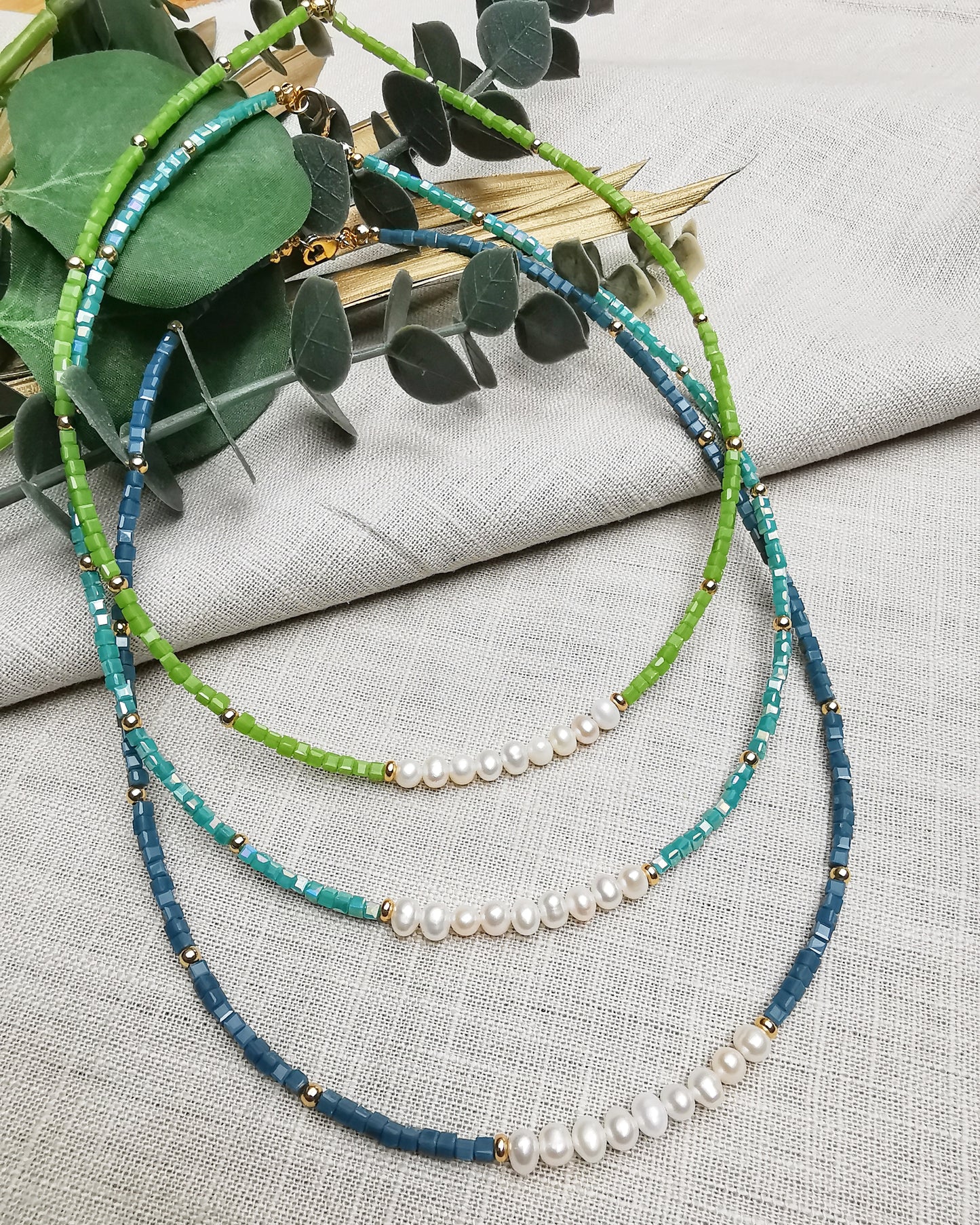 LaLi - Crystal Necklace with Freshwater Pearls.