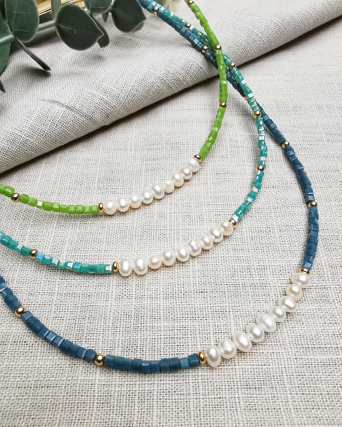 LaLi - Crystal Necklace with Freshwater Pearls.
