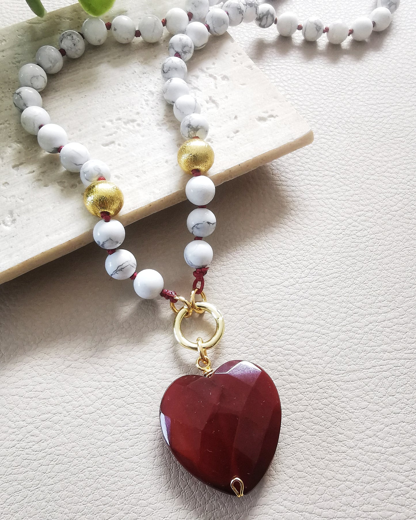 Long White Howlite Pendant Necklace with Red Wine Agate heart Pendant