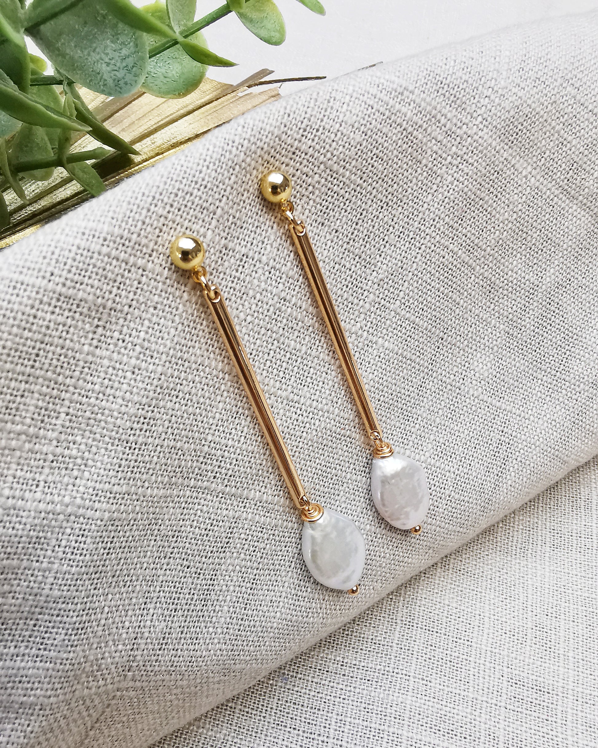 Marina || Freshwater Pearl Bar Earrings - Vinta Shop