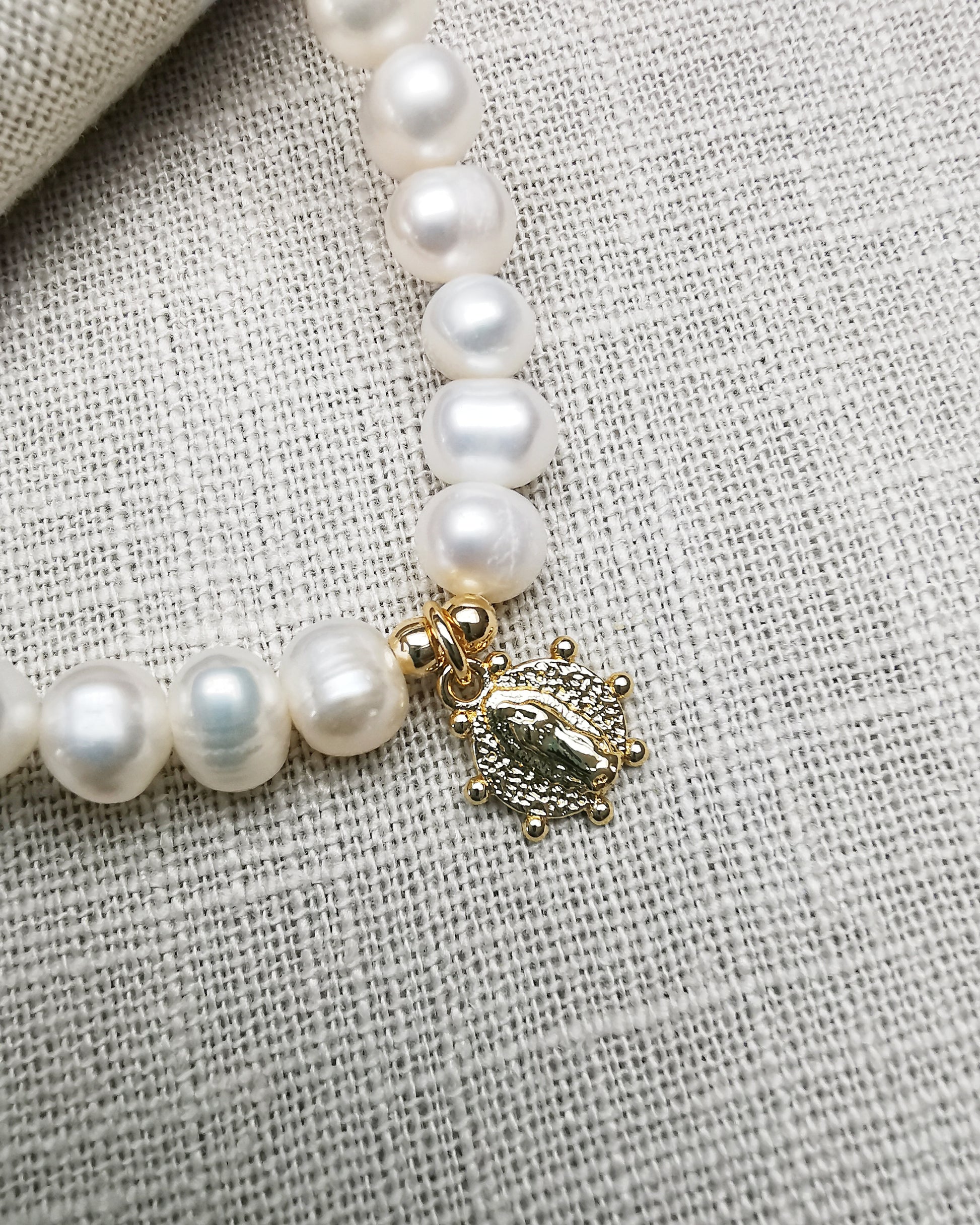 Freshwater Pearl Bracelet with Holy Virgin Mary Dainty Medallion - Vinta Shop