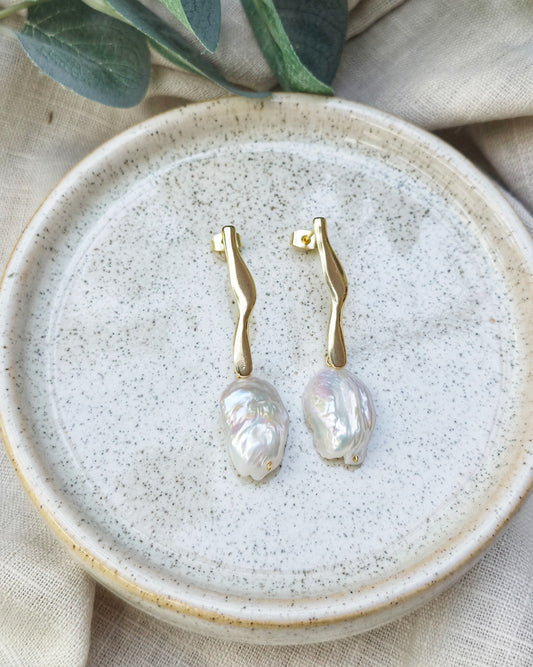Eirene Pearl Earrings