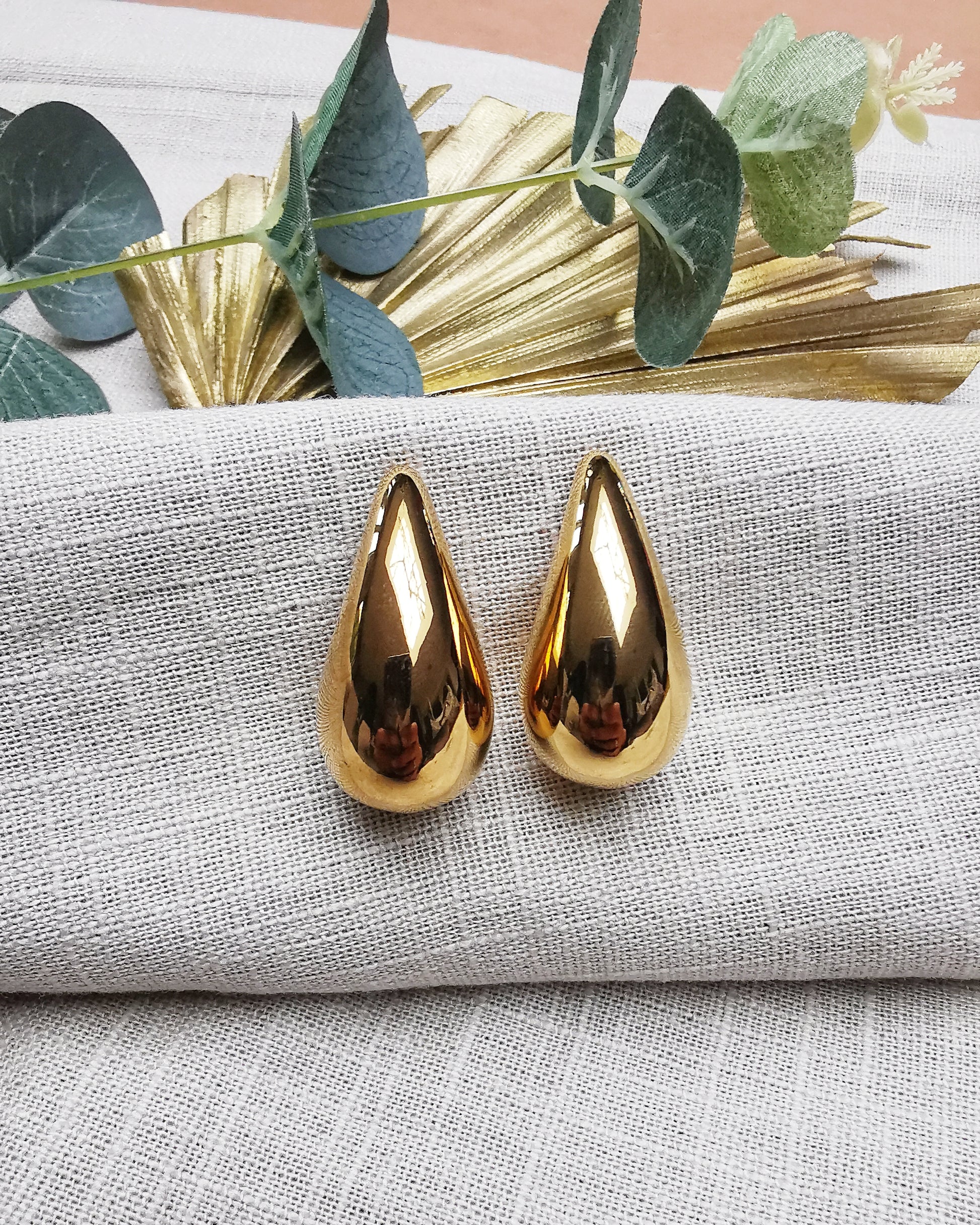 Nessa || 18k Gold Plated Statement Chunky Water Drop Stud Earrings. - Vinta Shop
