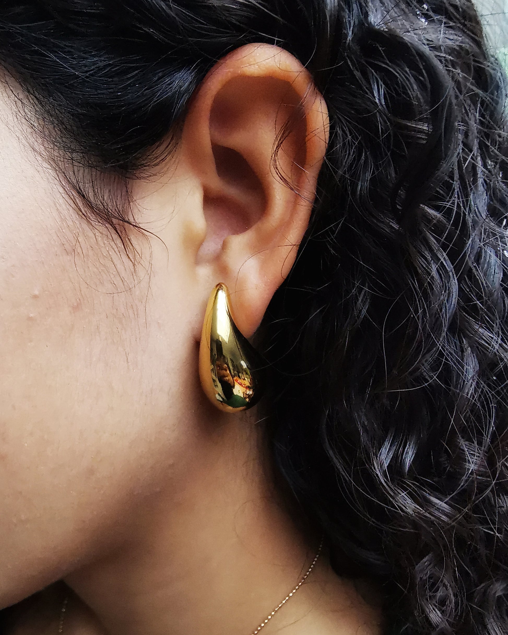 Nessa || 18k Gold Plated Statement Chunky Water Drop Stud Earrings. - Vinta Shop