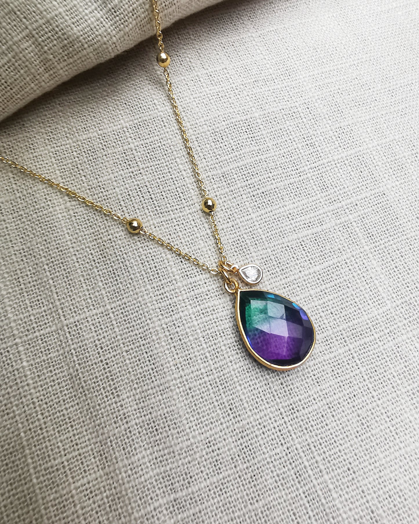 Aurora Quartz Green and Purple Satellite Pendant Necklace.