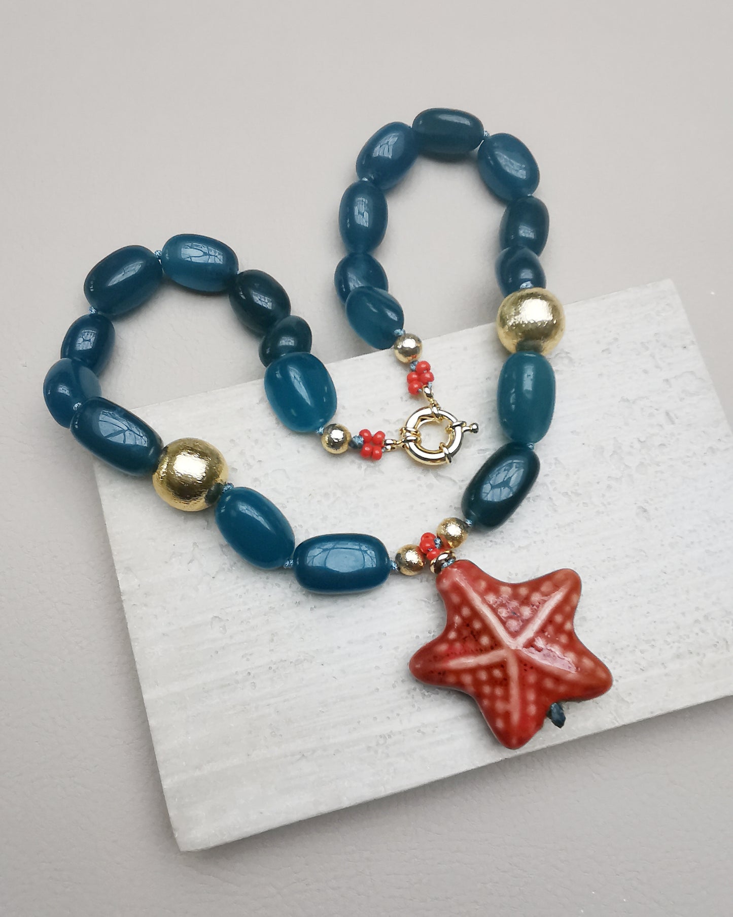Estrella Chunky Agate Nugget Necklace with Starfish Pendant. - Vinta Shop