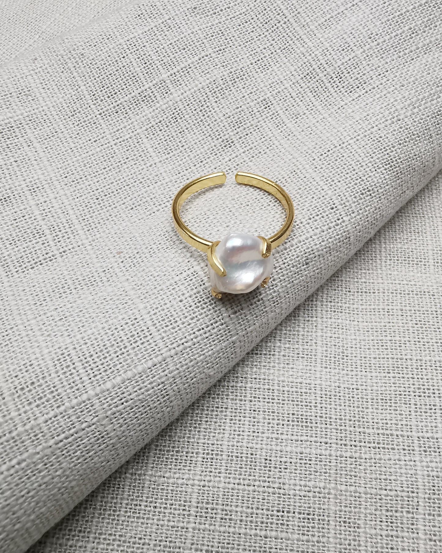 Freshwater Pearl Solitaire Adjustable Ring.